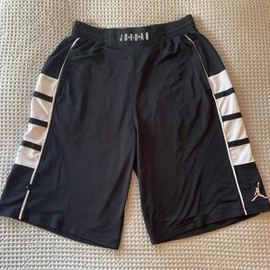 Men’s Air Jordan Basketball Shorts Size Large